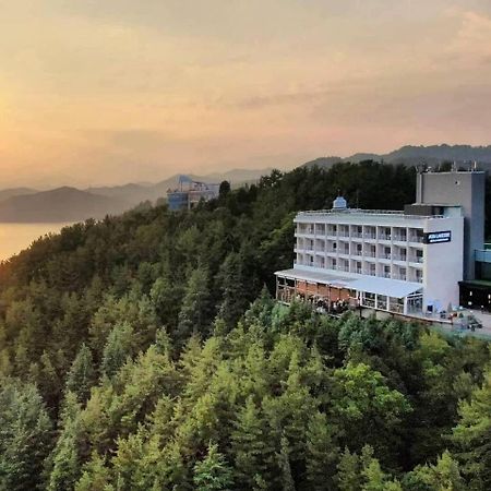 Asia Lakeside Hotel Jinju Esterno foto