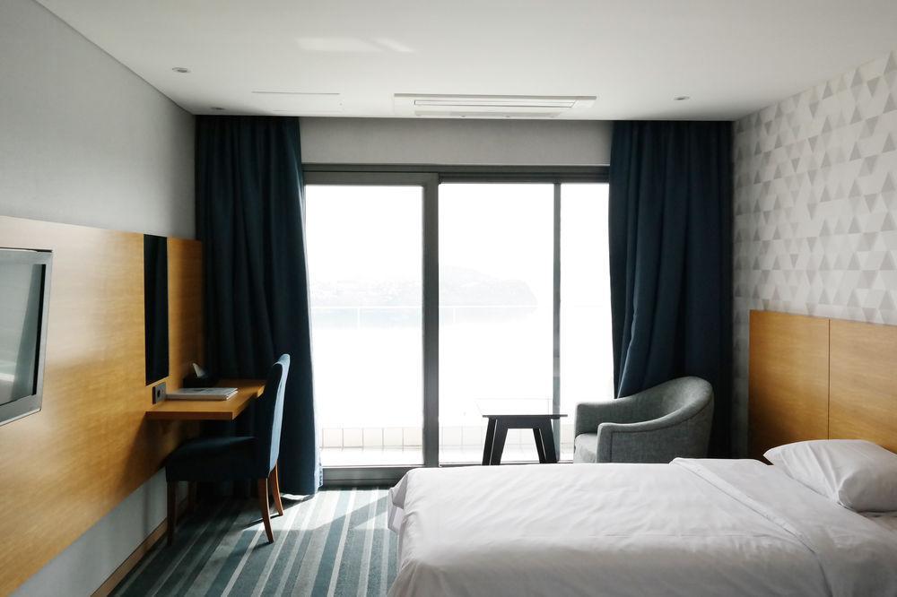 Asia Lakeside Hotel Jinju Esterno foto